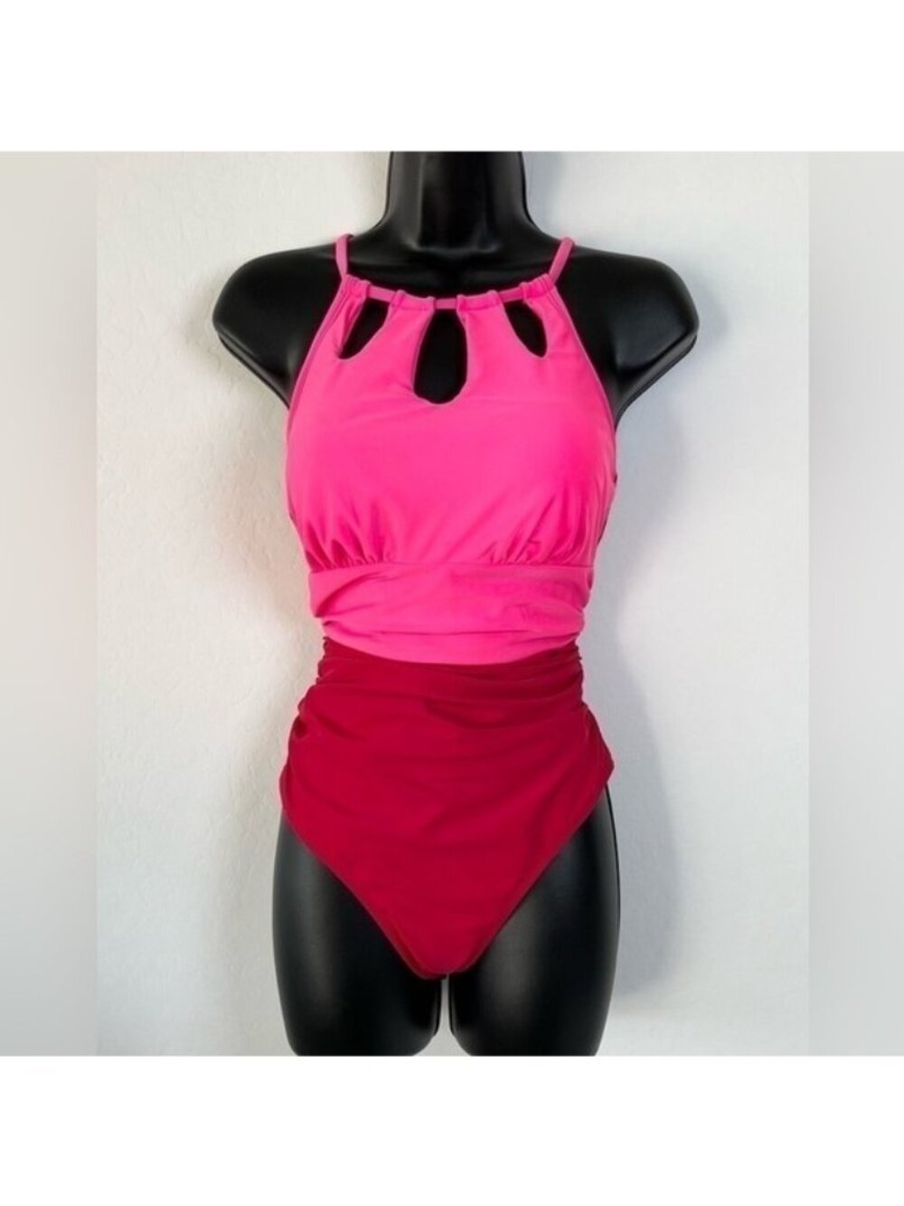 42.🆕Small Cupshe High Neck Tummy Control Red & Pink Bathing Suit - Picture 2 of 8